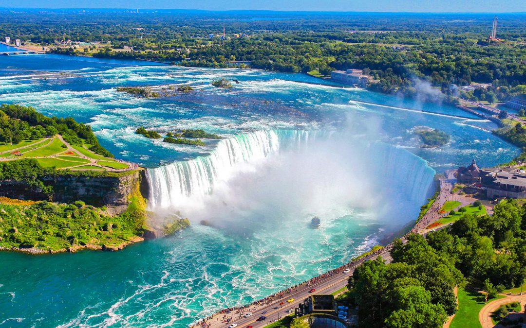 Des chutes du Niagara au Rocher Percé